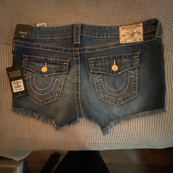 True Religion demon shorts - Picture 2 of 4